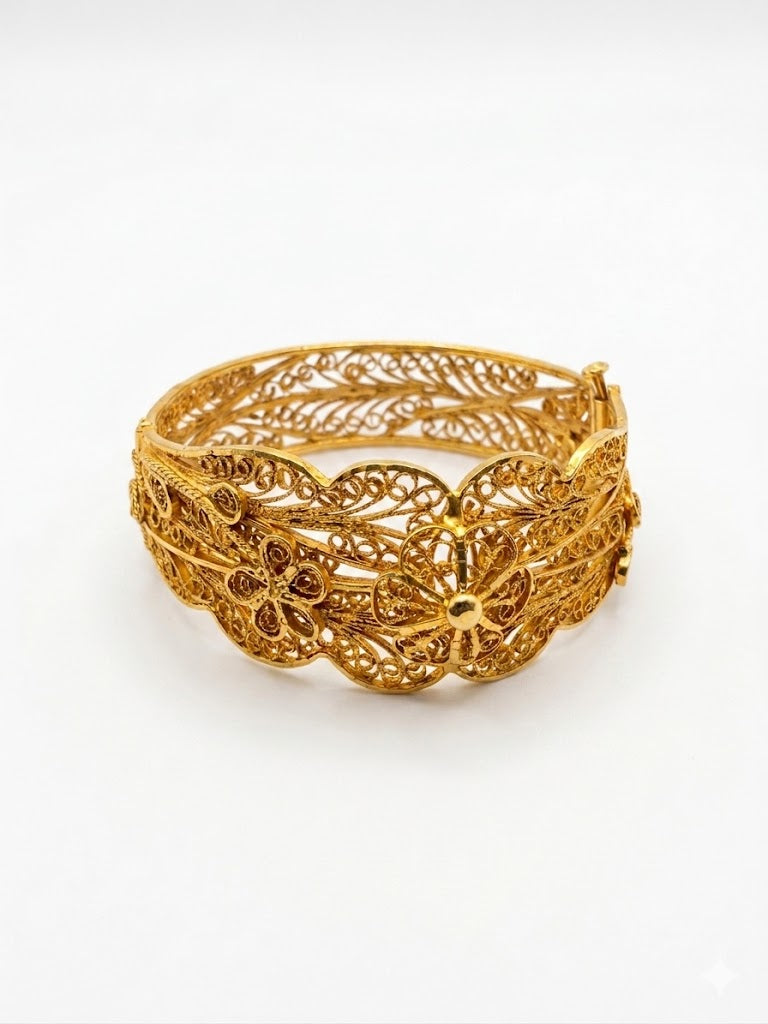 Mid-Century Revival Gold Filigree Flower Bangle