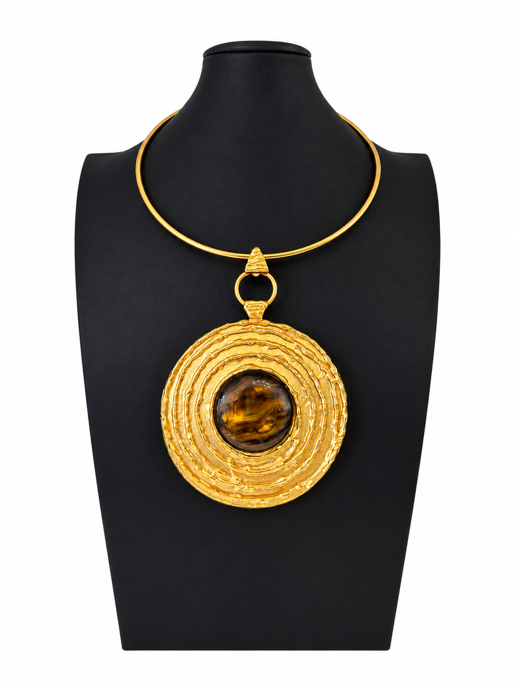 Vintage Dolce Vita Gold Plated Agate Medallion Necklace