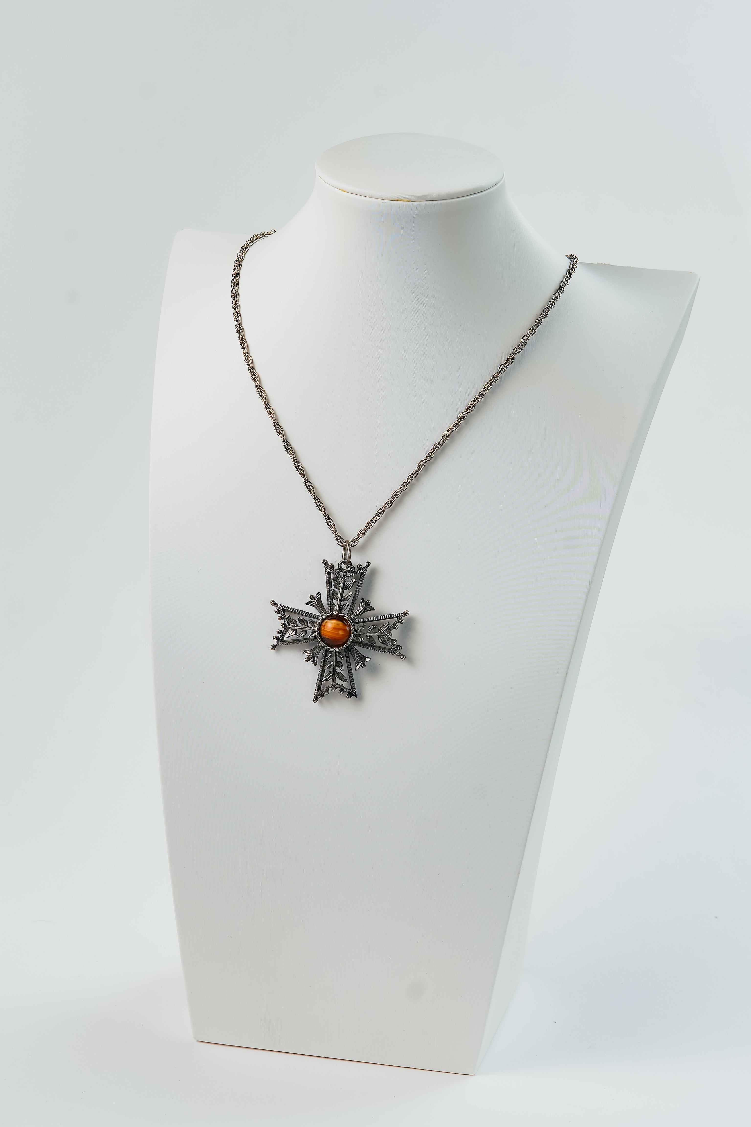 Vintage Scottish Maltese Cross Pendant Necklace