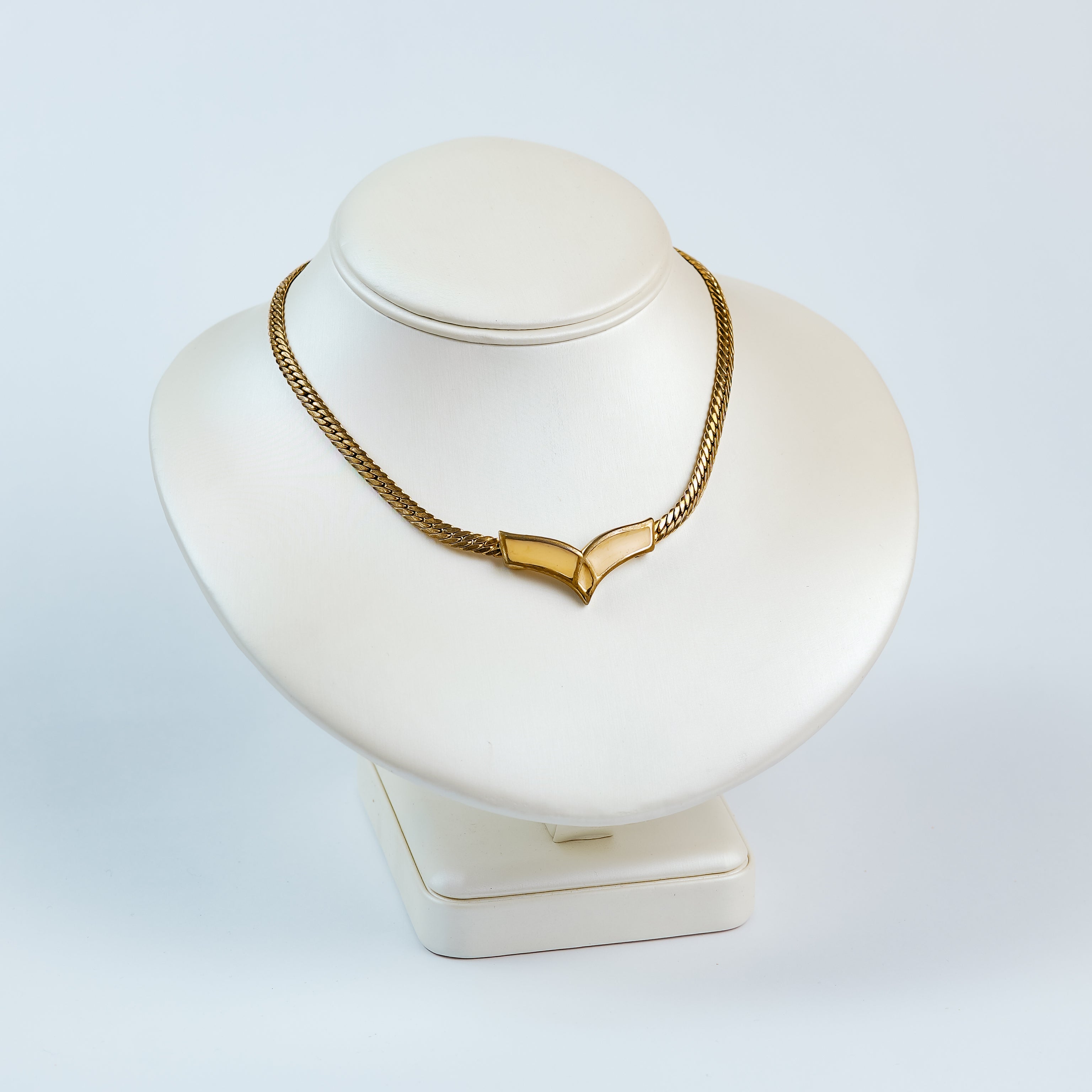 Monet Signed Vintage Gold Tone Butterfly Collar Necklace