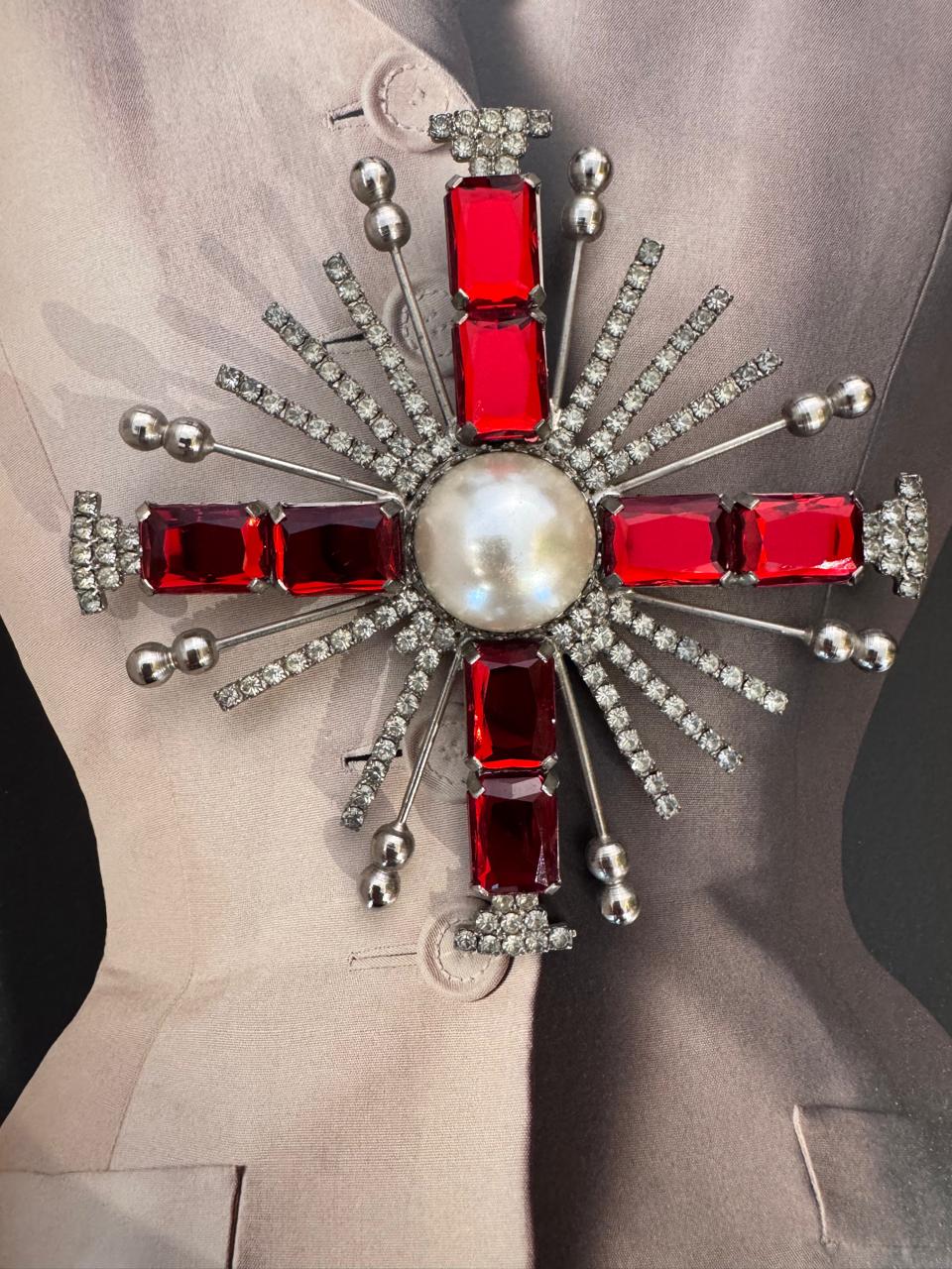 Vintage Art Deco Ruby Crystal Sunburst Brooch