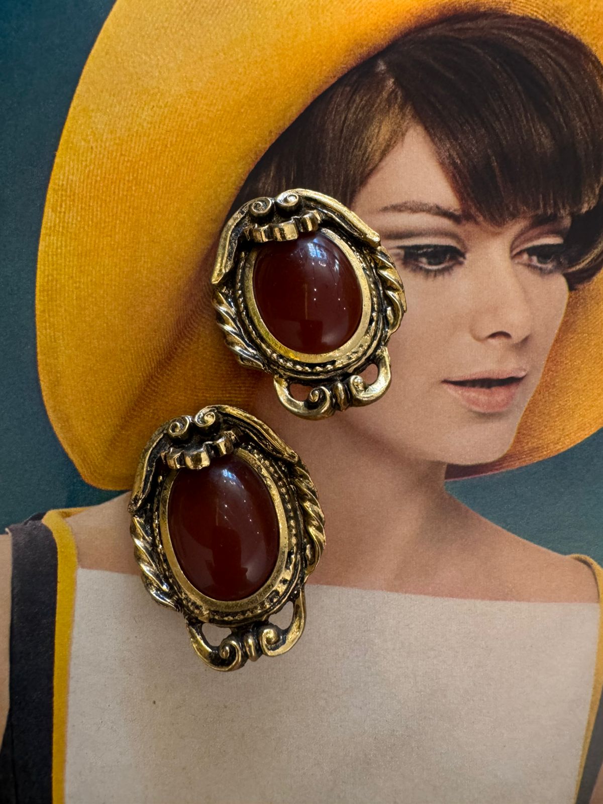 Vintage DeLuigoro Art Nouveau Carnelian Cabochon Clip On Earrings