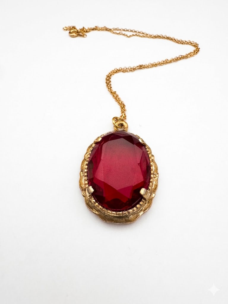 Vintage Gold Filigree & Faceted Ruby Glass Pendant Necklace