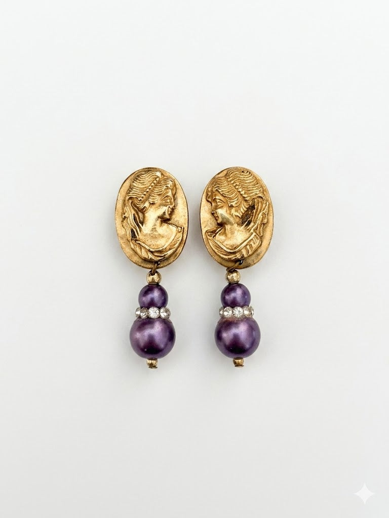 Vintage Cameo Faux Pearl Necklace and Earrings Set
