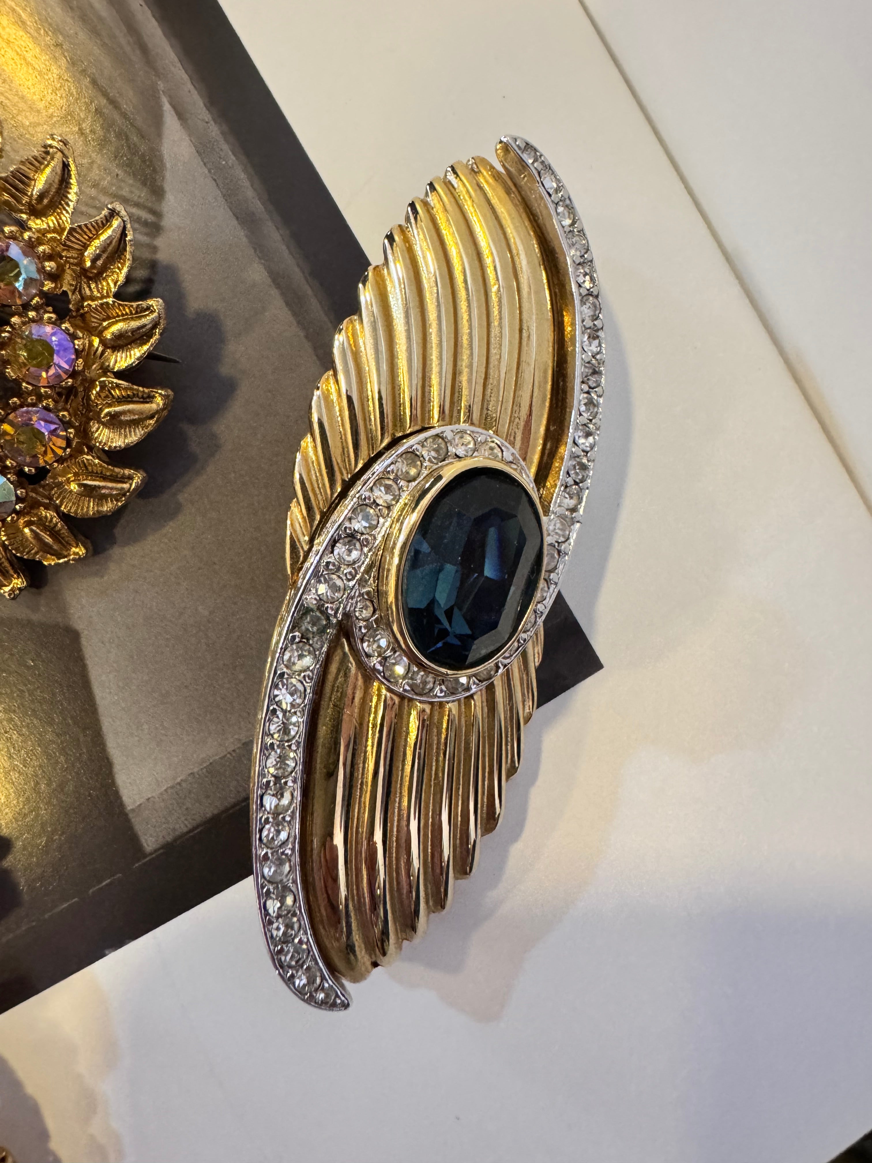 Vintage Blue Stone Gold Feather Brooch