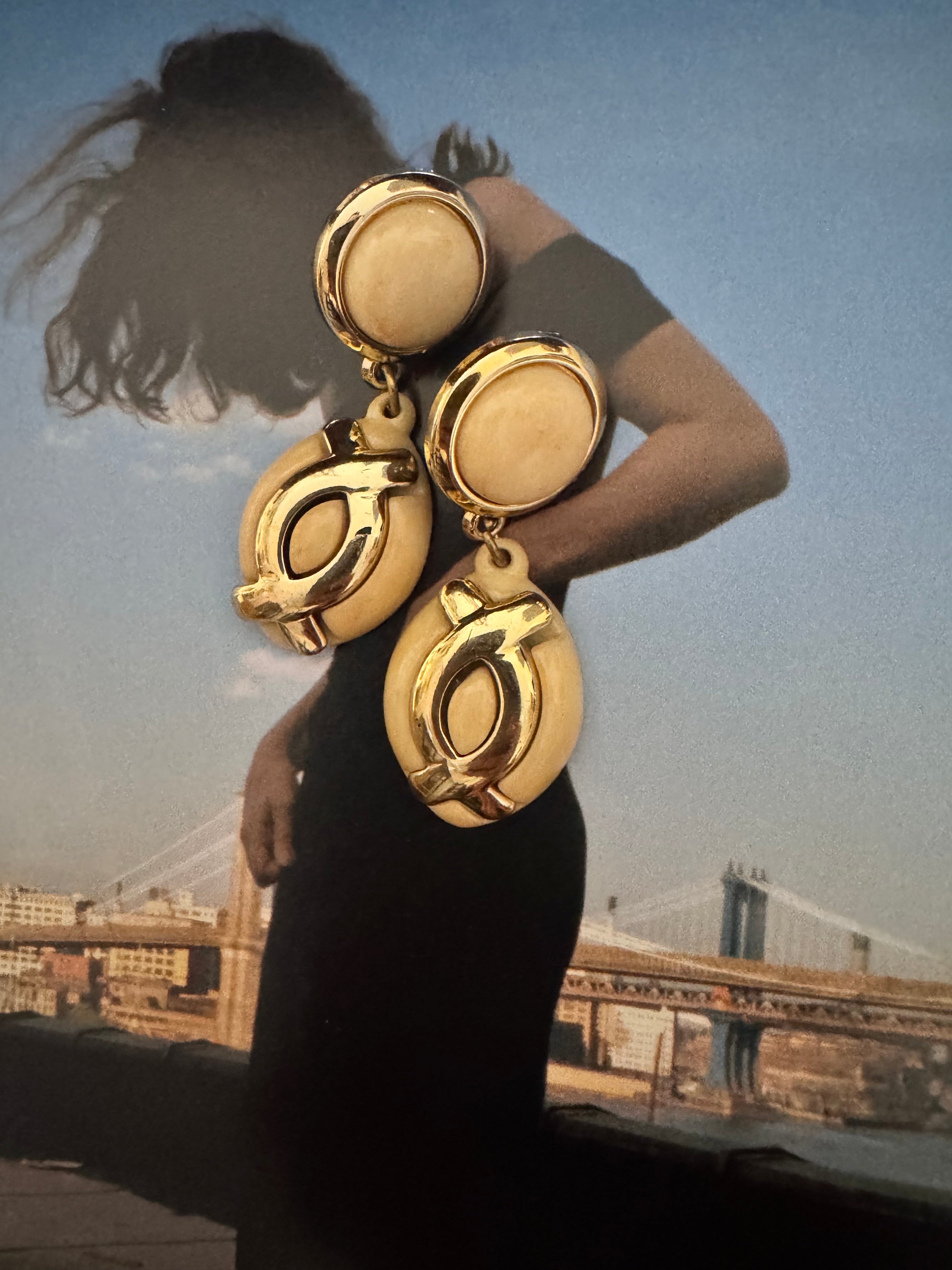 Vintage Retro Resin Gold Tone Earrings
