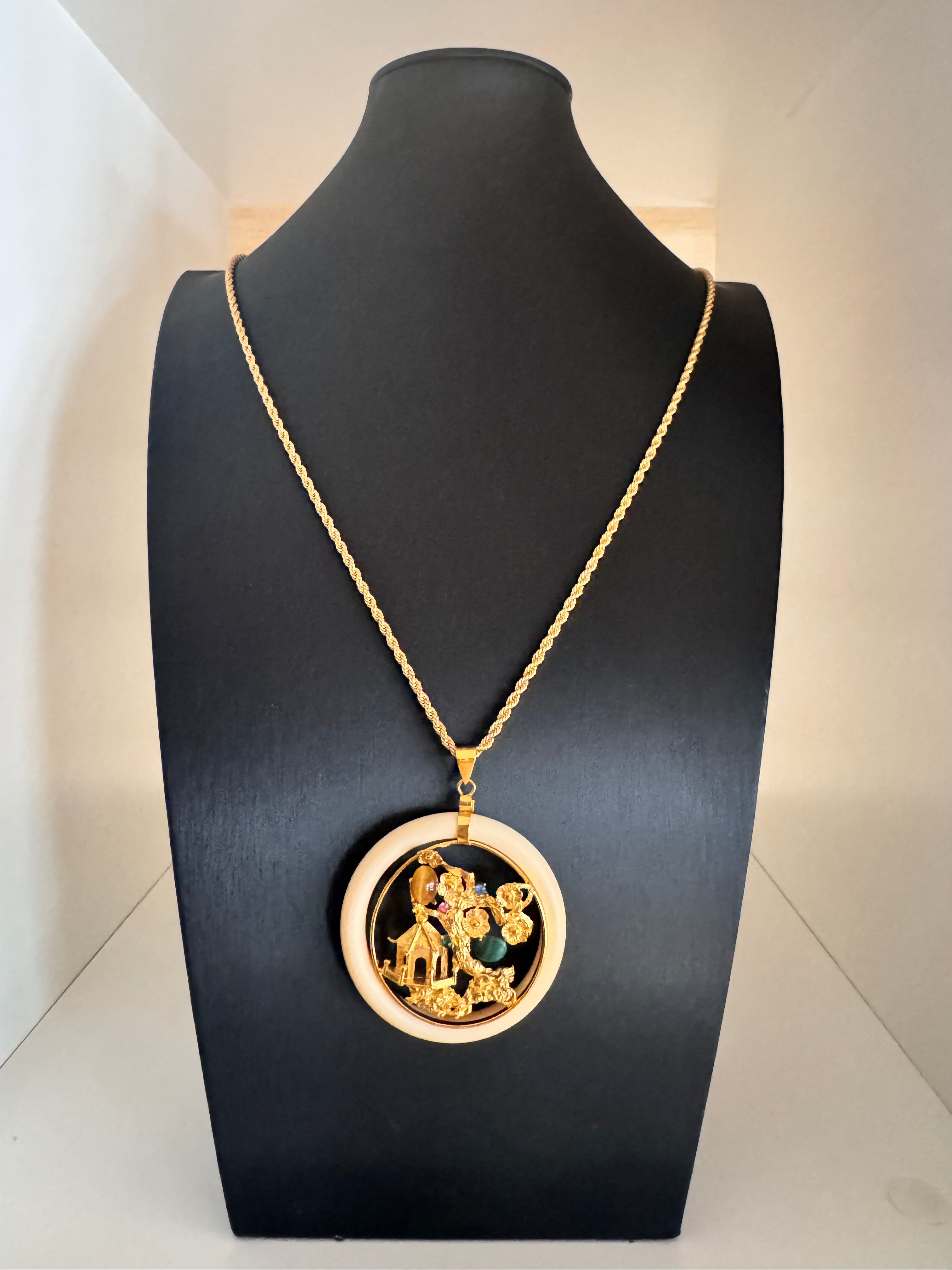 Vintage Japanese Gold Plated Pendant Necklace