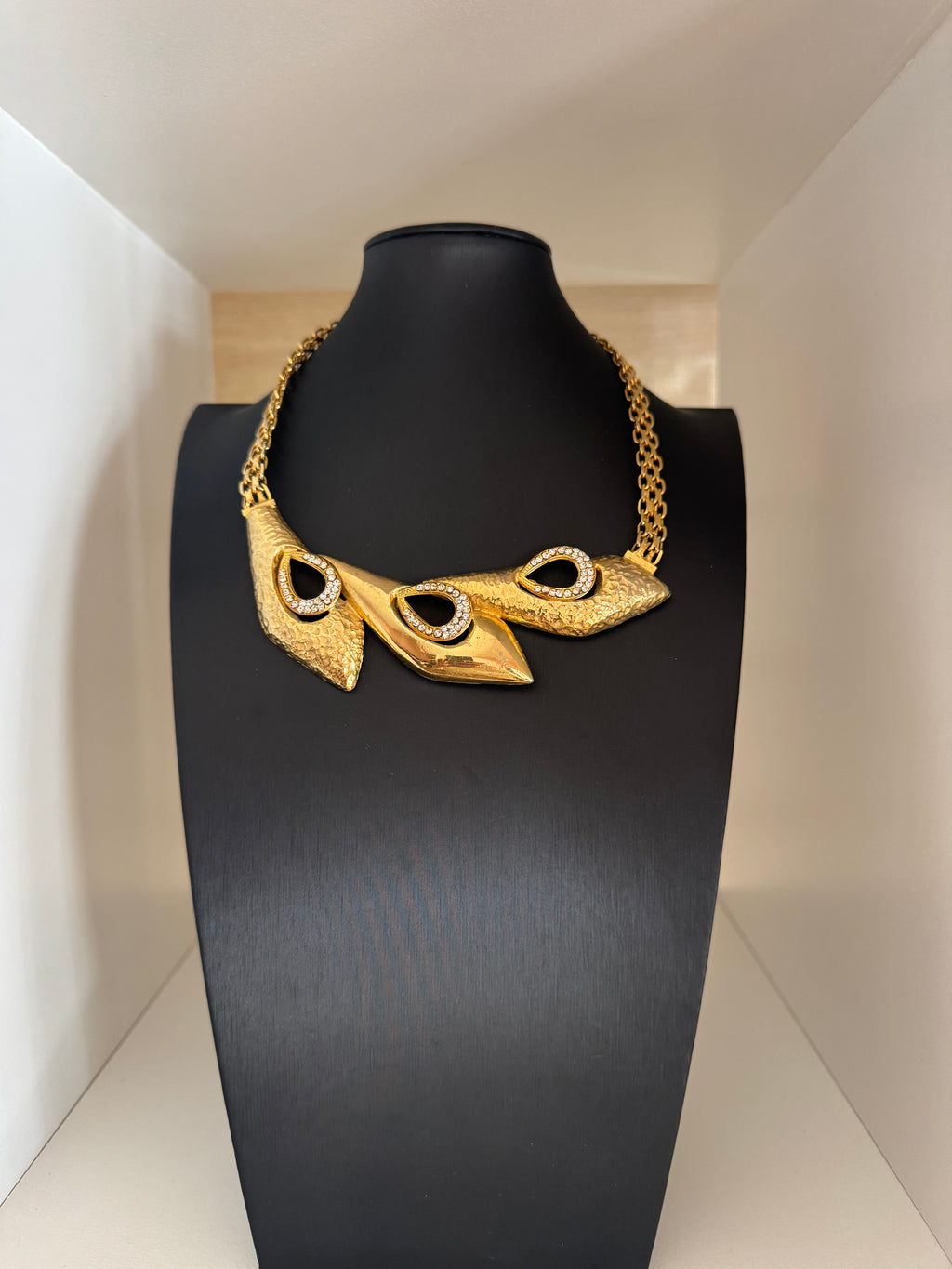 Vintage Retro Revival Gold Tone Rhinestone Statement Necklace