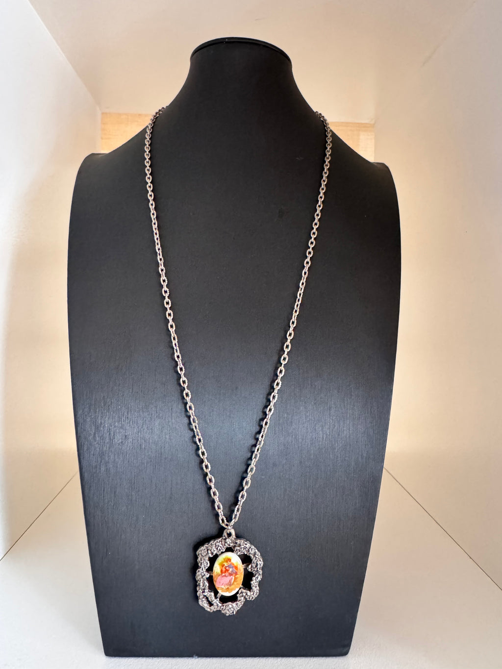Vintage Silver Tone Porcelain Portrait Pendant Necklace