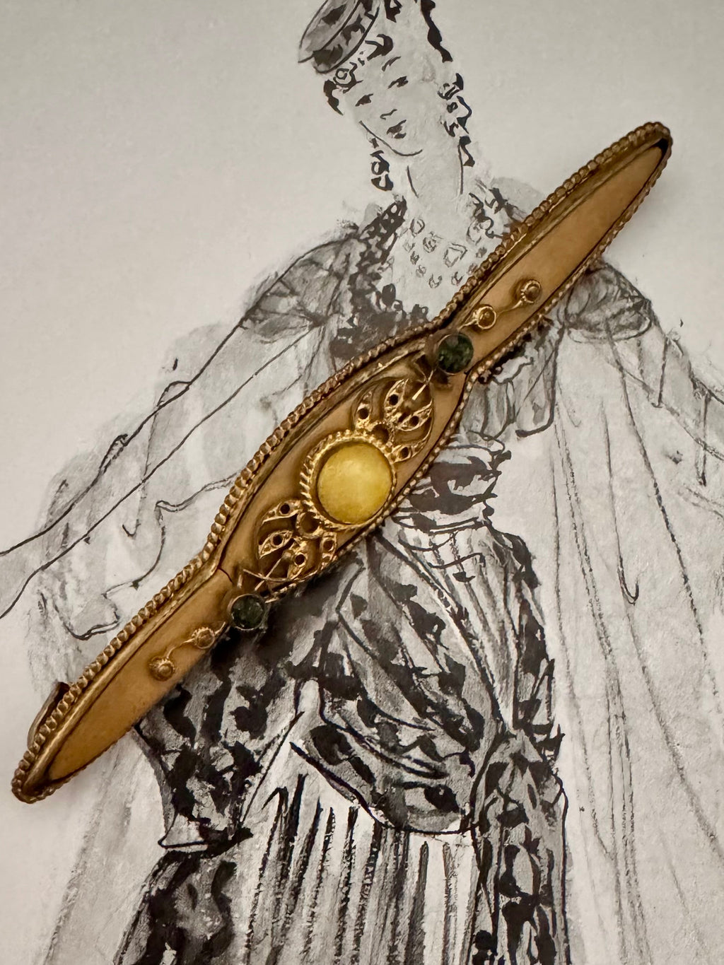 Antique Edwardian Gold Tone Bar Brooch