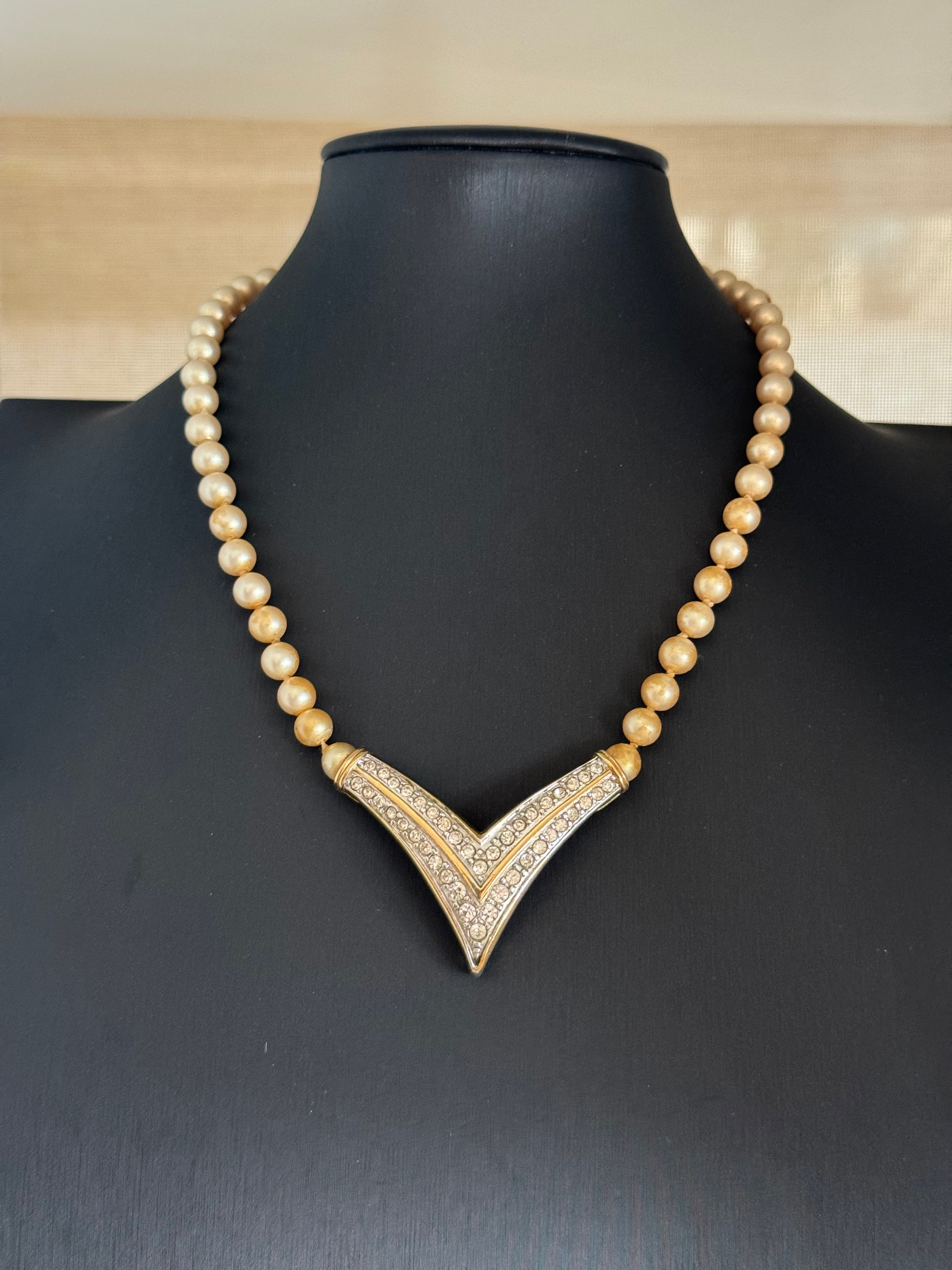 Vintage Faux Pearl Chevron Rhinestone Necklace