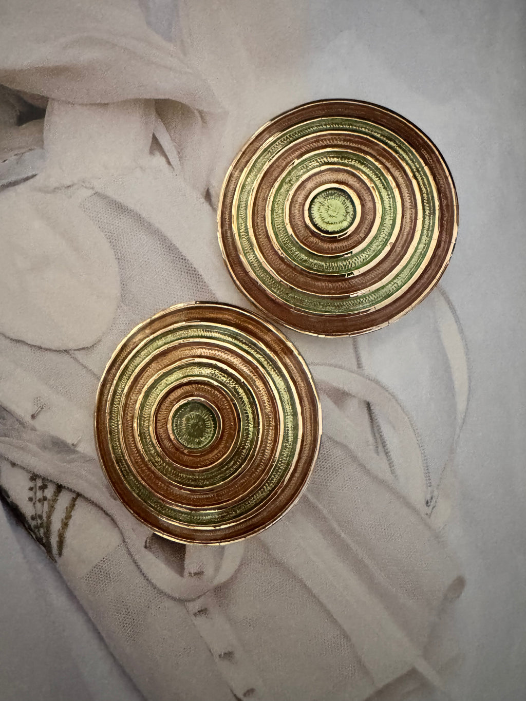 Vintage Oversized Concentric Circle Clip-On Earrings