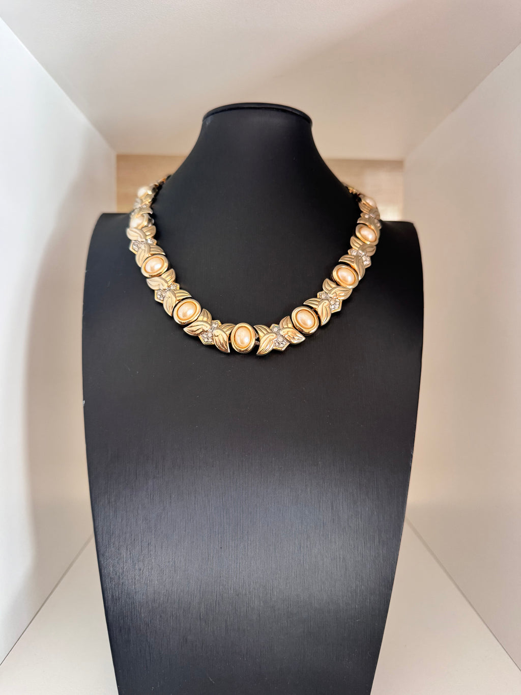 Vintage 1980s Gold Tone Pearl Link Necklace