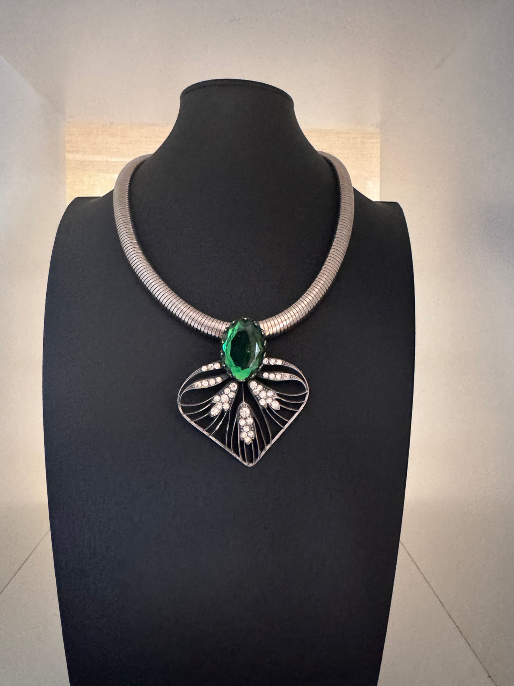 Vintage Emerald Glass & Crystal Wing Collar Necklace