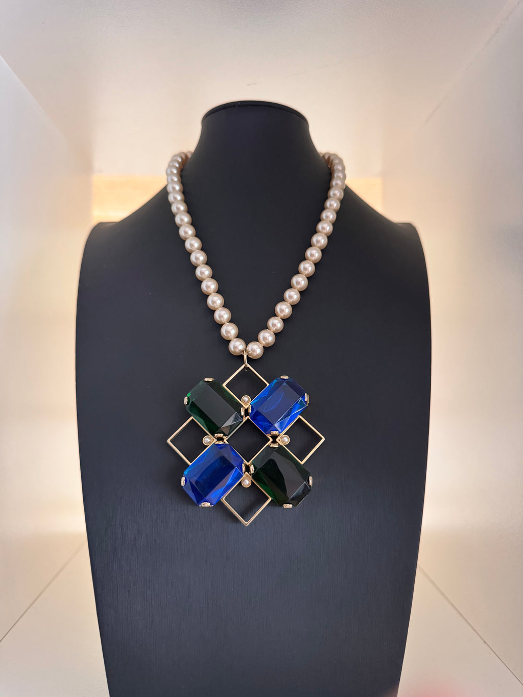 Vintage Postmodern Geometric Grid Faux Pearl Necklace