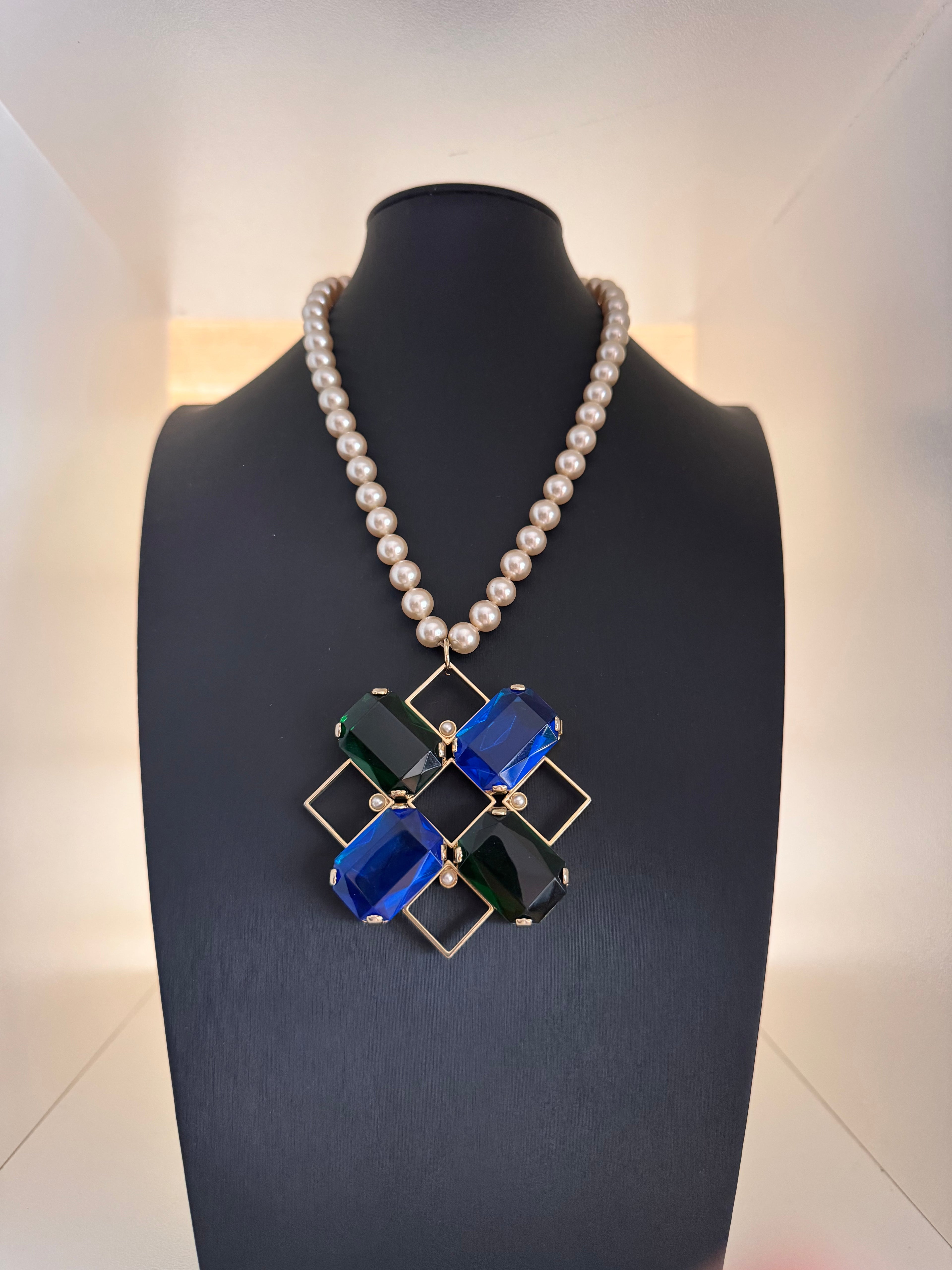 Vintage Postmodern Geometric Grid Faux Pearl Necklace