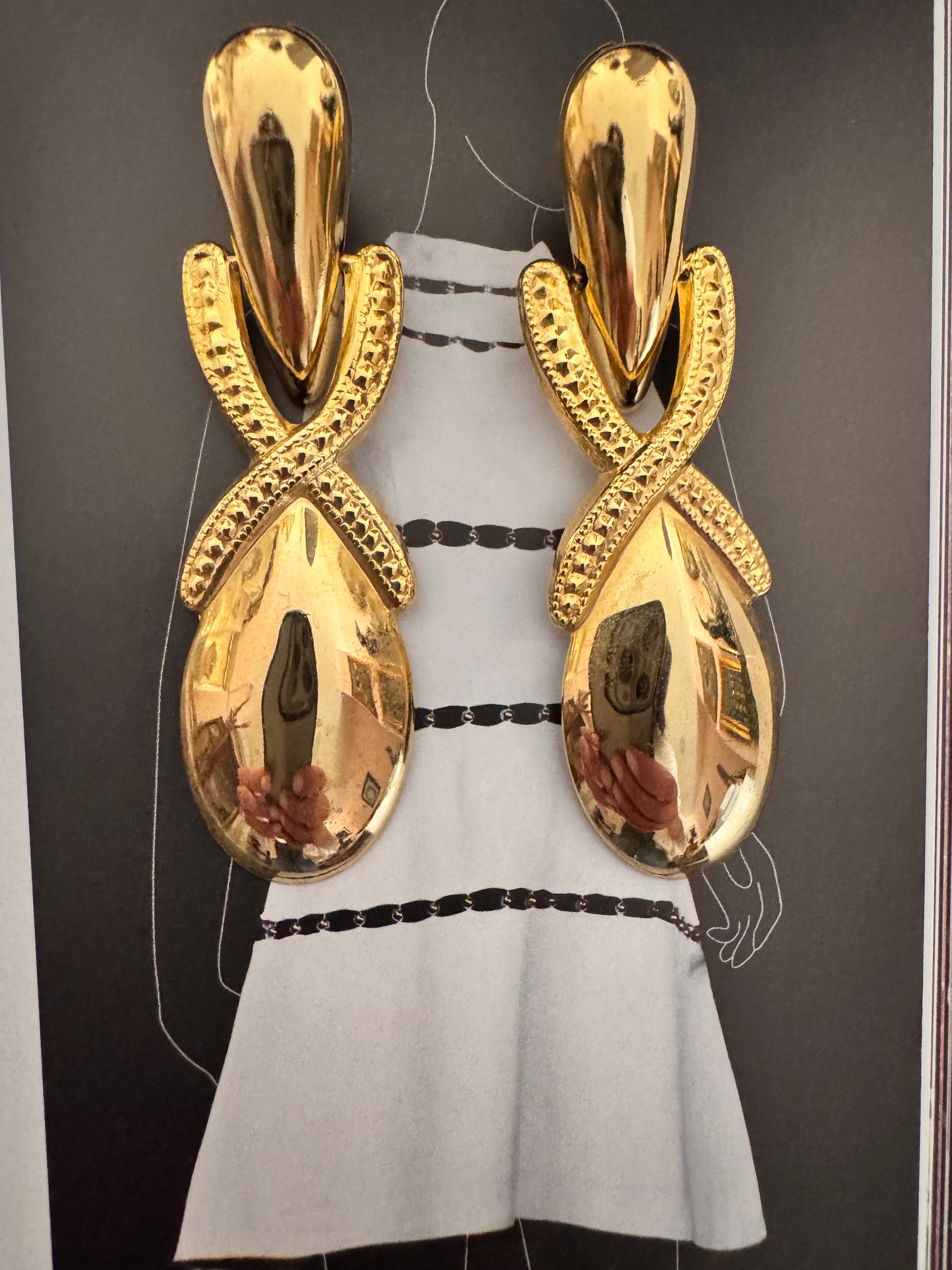 Vintage Gold Tone Sculptural Clip-On Earrings