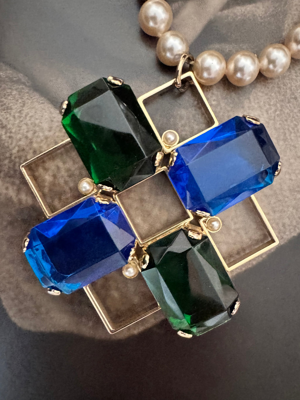 Vintage Postmodern Geometric Grid Faux Pearl Necklace